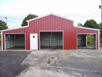 Enclosed Metal Barn | Vertical Roof | 44W x 21L x 12H | Carolina Barn