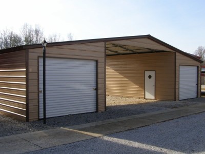 Seneca Barn | Vertical Roof | 44W x 26L x 11H |  Continuous Roof